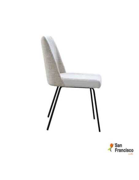 Silla de diseño tapizada y patas metálicas