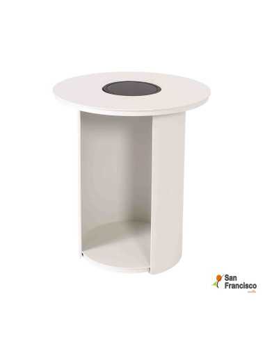 Mesa auxiliar con luz solar