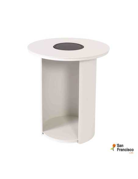 Mesa auxiliar con luz solar